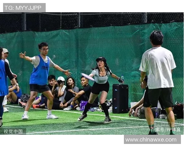 重庆飞盘队配合引发热议球迷对战术和默契提出不同看法 重庆飞盘队配合引发热议球迷对战术和默契提出不同看法