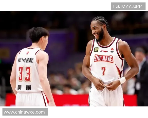 广州篮球队灵活性解析：战术调整与球员适应性的完美结合