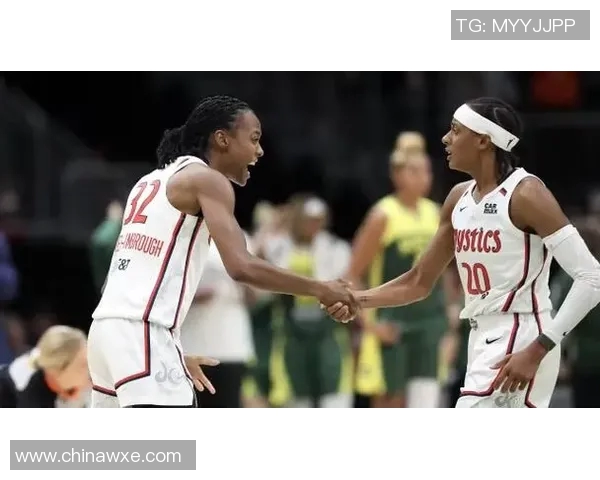 西雅图风暴对阵华盛顿比赛实时比分更新与精彩瞬间回顾