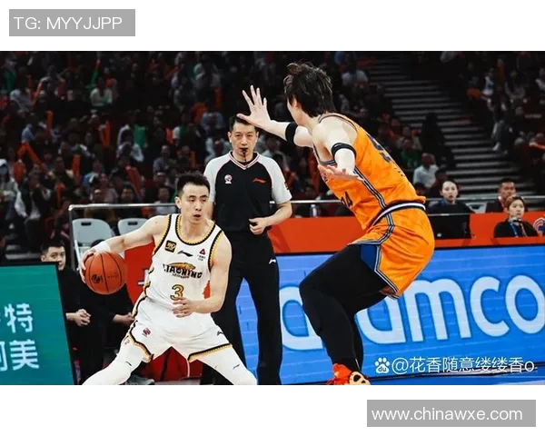 辽宁男篮迎战客麦隆全力争胜展现团队实力与战术配合 辽宁男篮迎战客麦隆全力争胜展现团队实力与战术配合