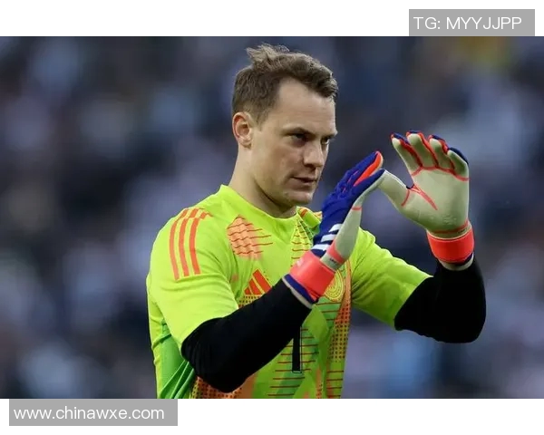 诺伊尔遭遇重伤无缘本赛季拜仁迅速求助德赫亚救急 诺伊尔遭遇重伤无缘本赛季拜仁迅速求助德赫亚救急