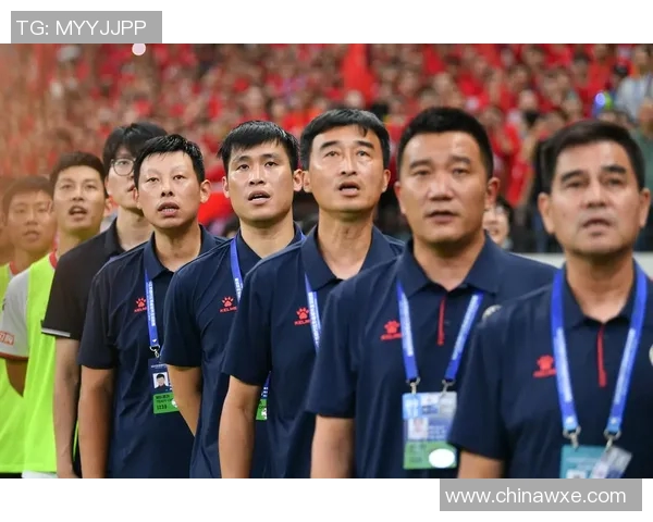 成都篮球队状态引发热议球迷对球队表现的不同看法与期待